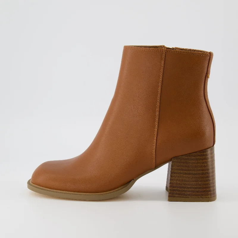 Dante Block Heel Dress Boot