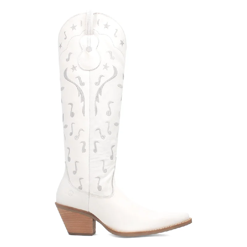 Rhymin Embroidered Snip Toe Cowboy Boots