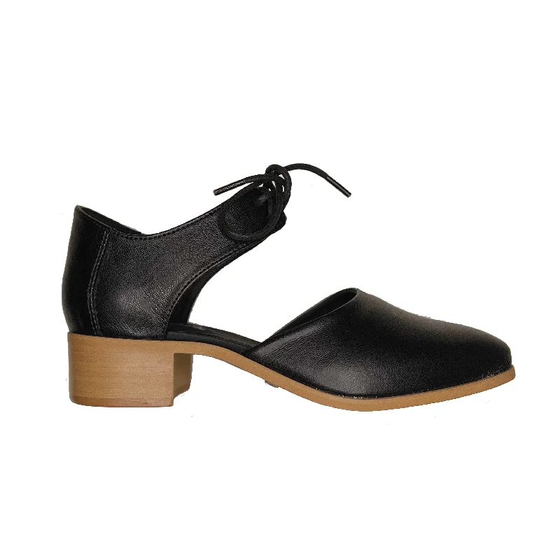 'Shona' corn-leather 🌽 low heel by Zette Shoes - black