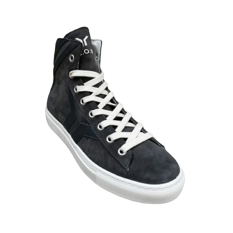 Women's Resilient V8 Sneaker In Dark Grey